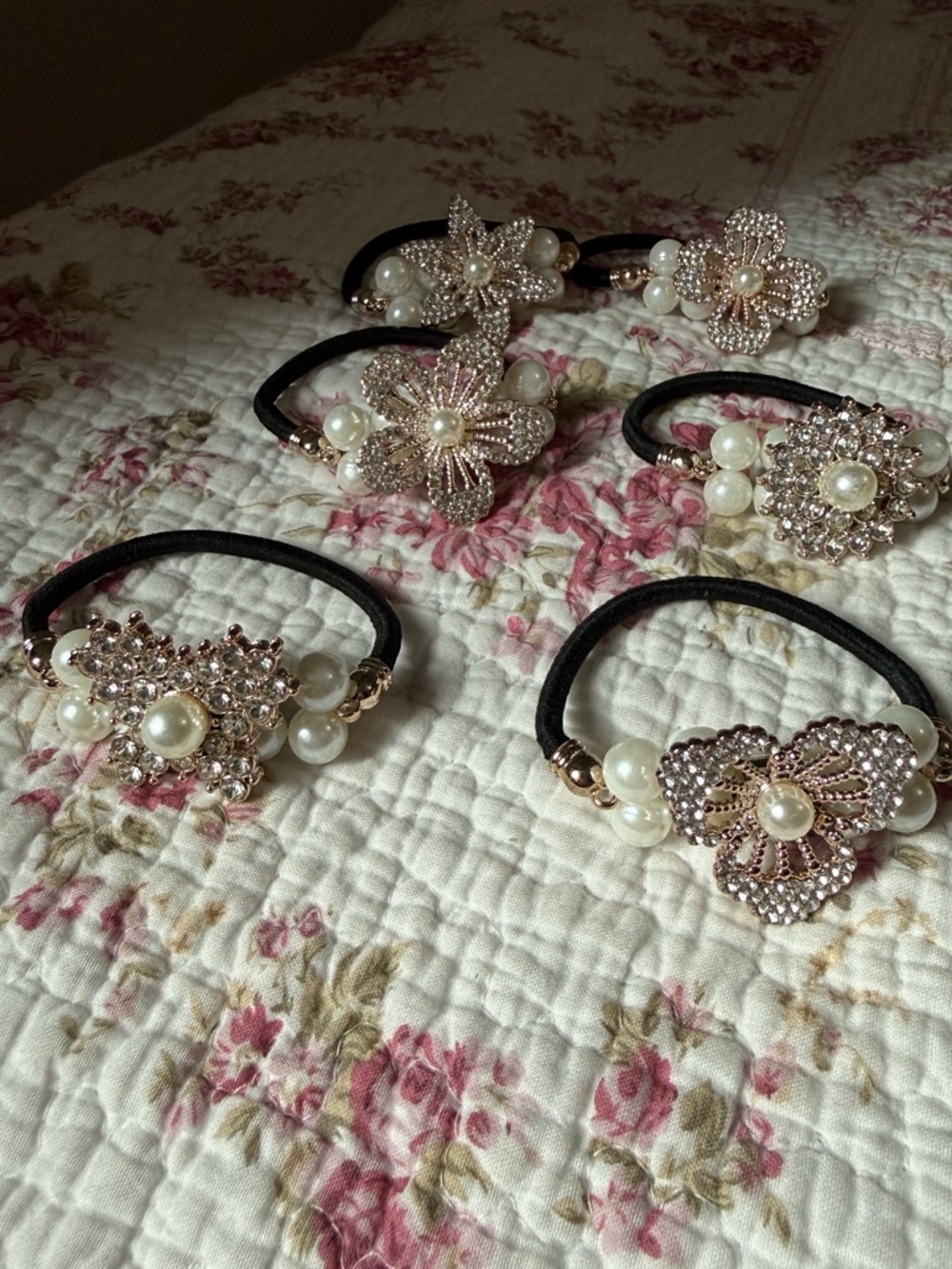 6 Pearl & Crystal Flower Hair Tie Set - Gold Tone - Picture 3 of 3